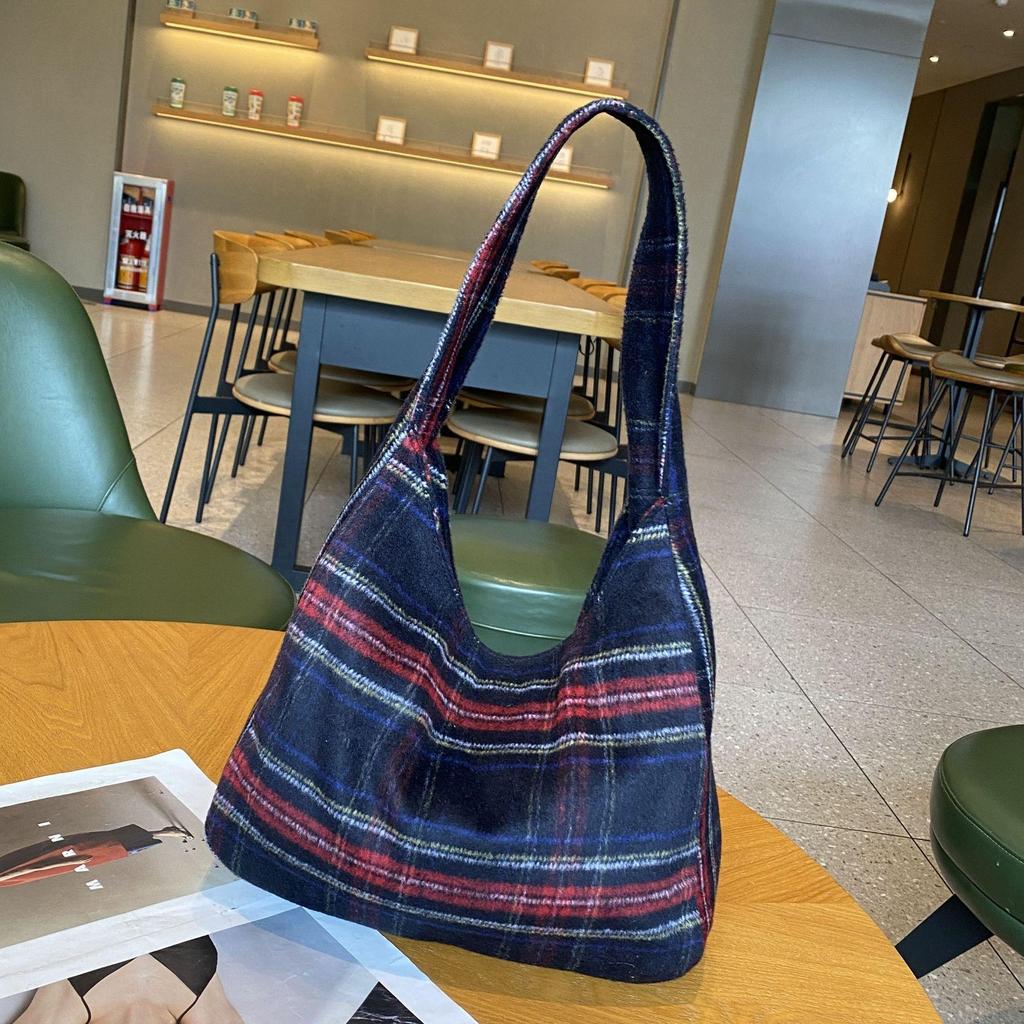 Versatile Crossbody Bag, Retro Woolen Checkered Tote Bag, School-style Large-capacity Bag