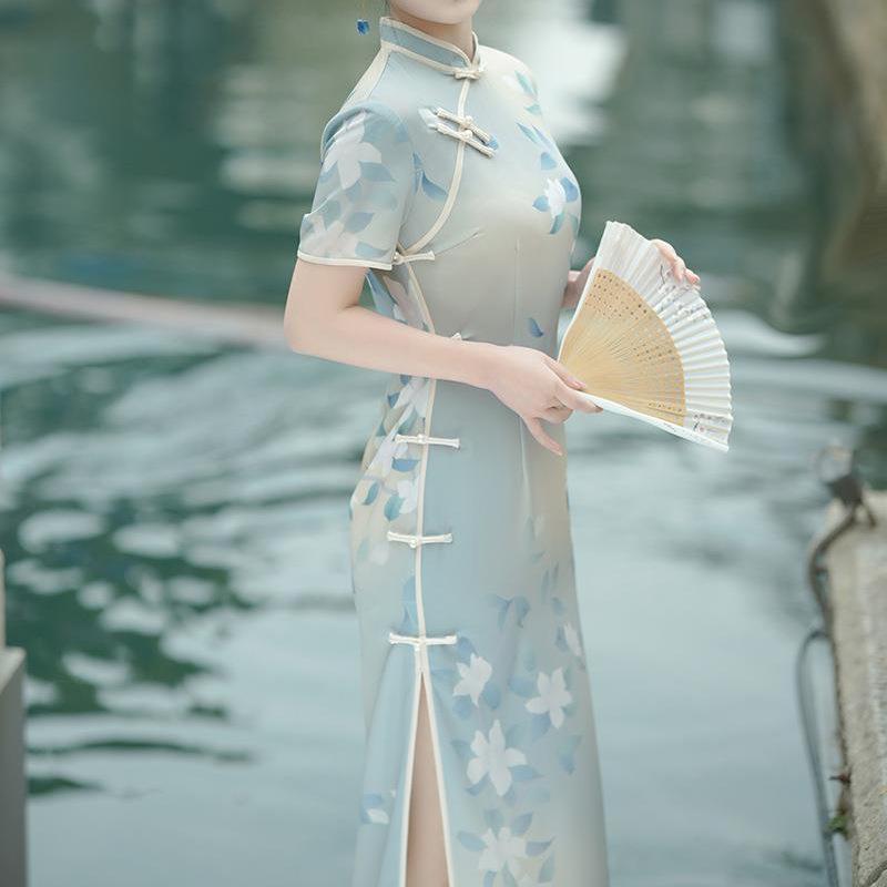 Elegant Retro Silk Print Qipao Dress for Mature Women - Spring/Summer Collection