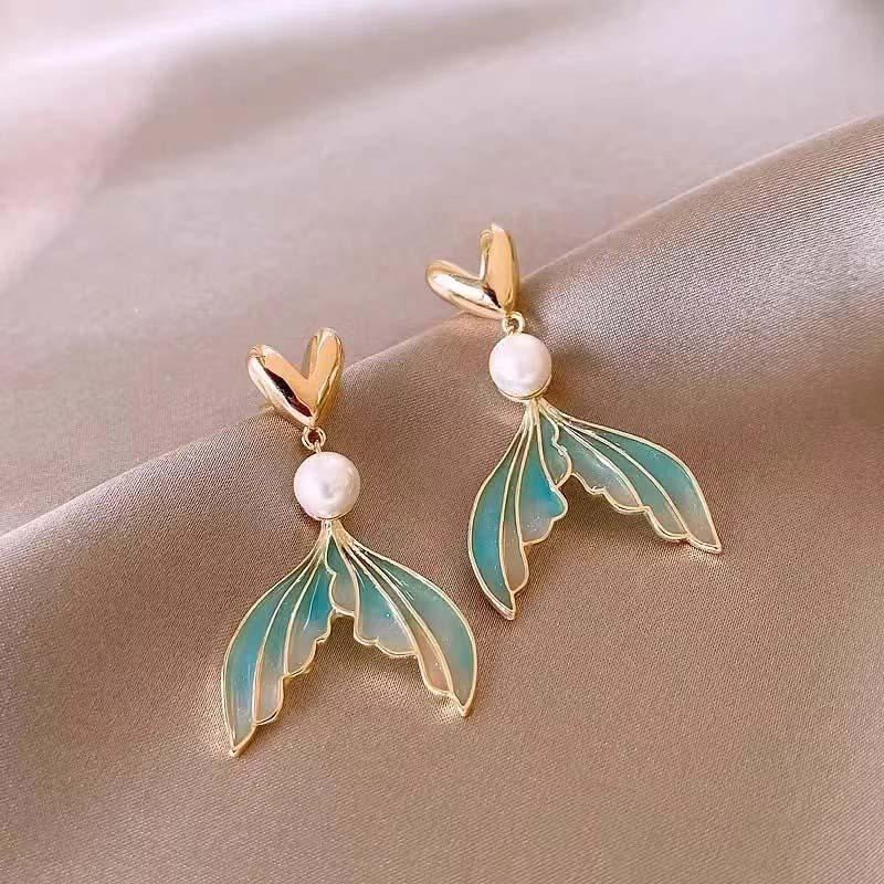 2024 New Fashion Gradient Fishtail Pearl Drop Earrings for Women Elegant Sweet Long Asymmetry Temperament Earrings Zircon