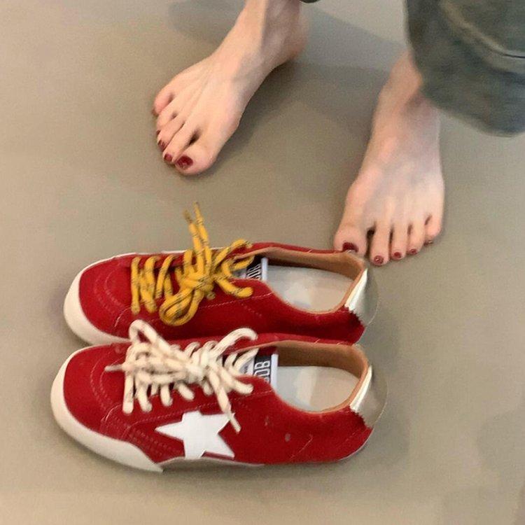 

Версия из коровьей кожи~ Универсальные модные кроссовки для тренировок в немецком стиле на шнуровке с глубоким вырезом, женские из натуральной кожи, в стиле ретро, колледж, на плоской подошве, спортивные и повседневные 40 красный