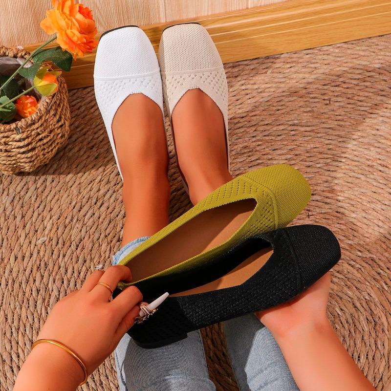 Women Flats 2024 New Mesh Breathable Flat Sneakers Women Light Slip on Flat Casual Shoes for Women Outdoor Comfortable Loafers