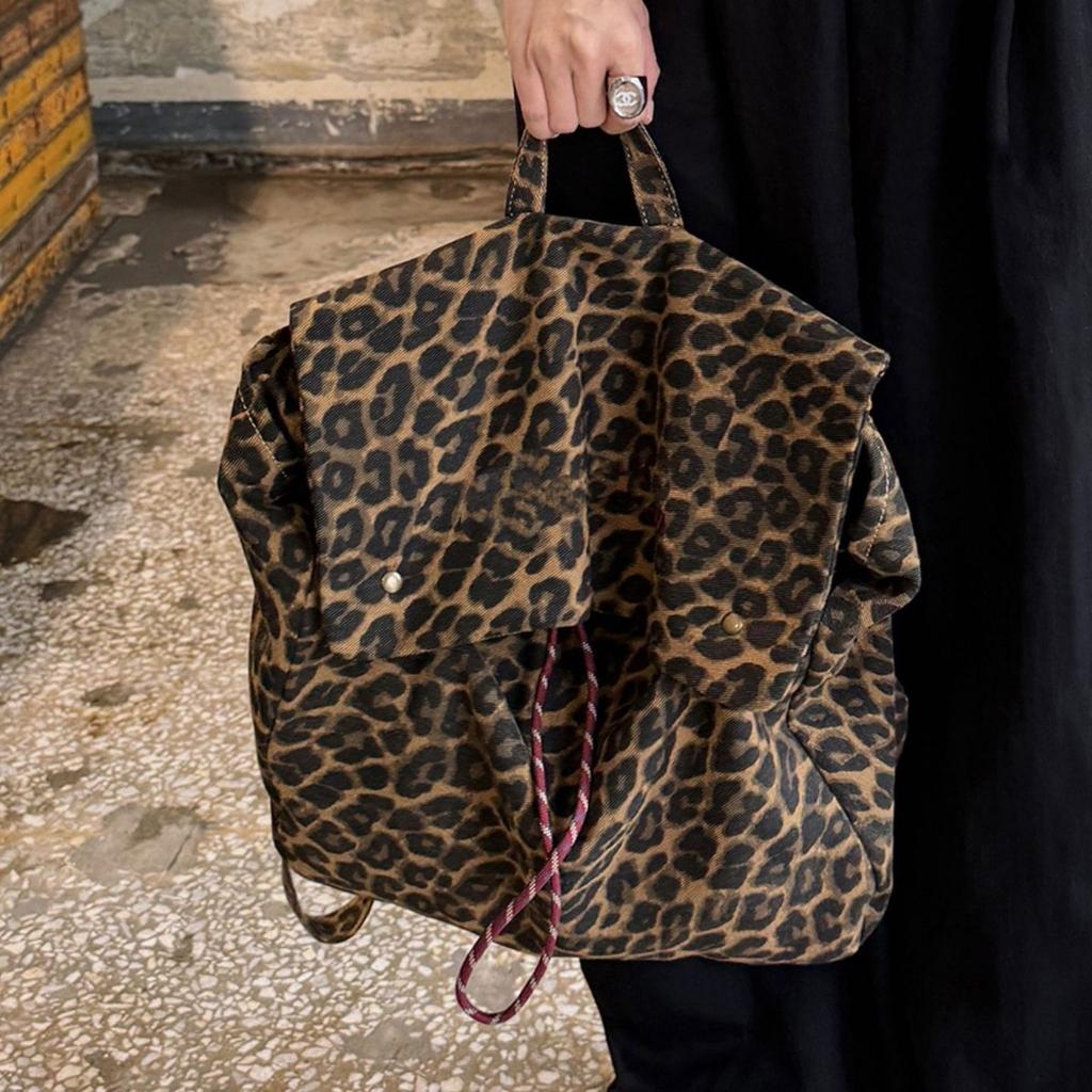 Tide and cool leopard print canvas backpack women's 2025 new casual large-capacity travel backpack female college student schoolbag