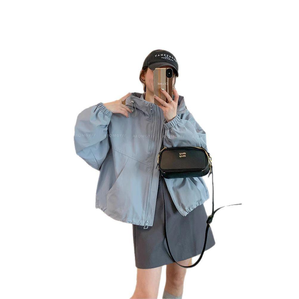 Women's Petite Hooded Windbreaker: Short Jacket for Spring & Autumn 2025, Casual Hot Style