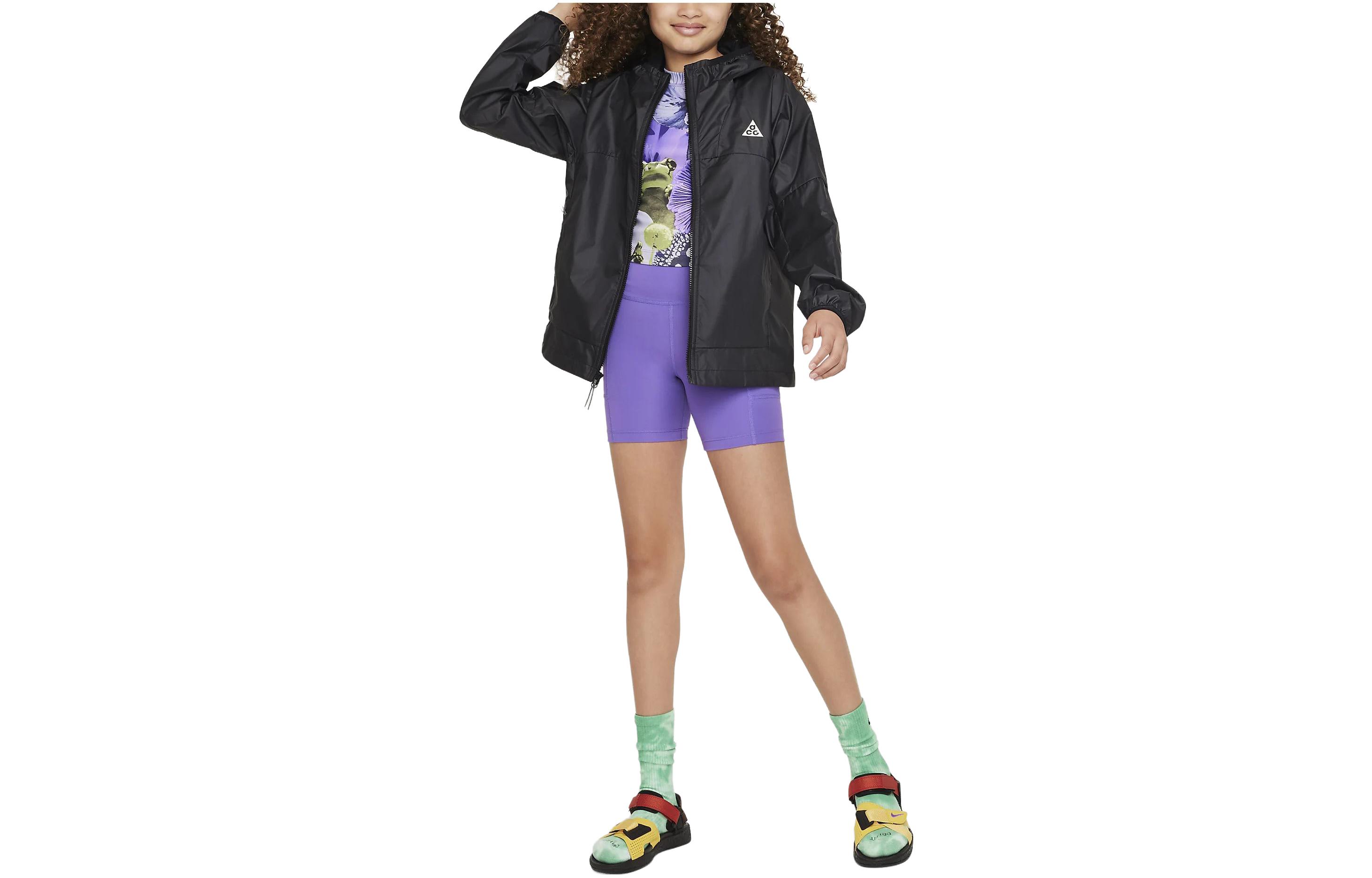 

Nike Kids Jackets Hooded Moderate FD3149-010 XS