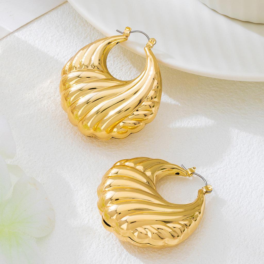 Fashion Small Circle Earrings Women'S High-End Temperament Simple Earrings Round Ear Jewelry