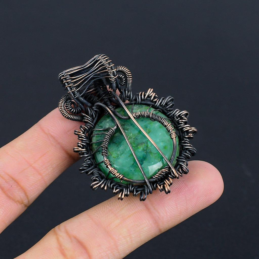 Szmaragdowy Wisiorek, Wisiorek Opleciony Drutem Miedzianym 999, Biżuteria z Kamieni Szlachetnych, Ręcznie Robiony Wisiorek Niesamowita Biżuteria, Prezent Dla Niej