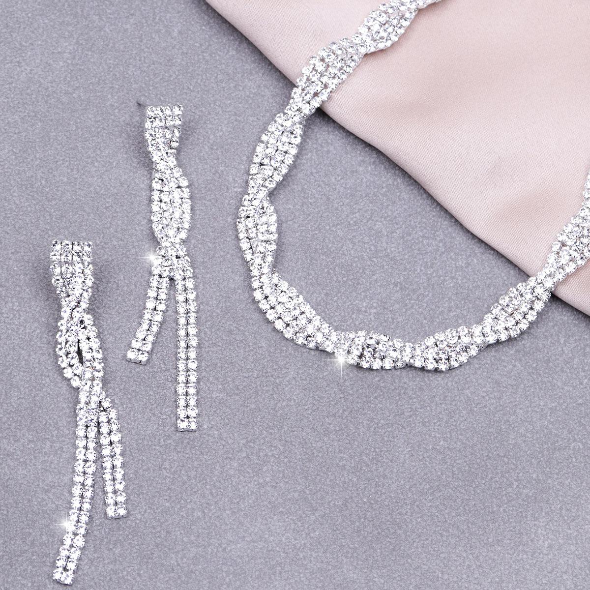 

Новый товар Набор преувеличенных ожерелий, изысканные ожерелья, преувеличенные серьги, ожерелья из двух частей, вечерние аксессуары для женщин 40CM серебряный