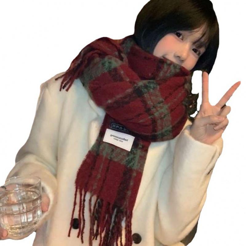 New plaid scarf women's winter thickened warm retro fashion versatile high-end shawl scarf student spring and autumn