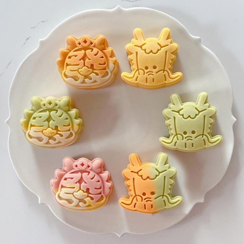 Cartoon Dragon Head Chinese Cake Stamp Traditional Chinese Cake Mold with Cute Cartoon Pattern for Festive Celebraation