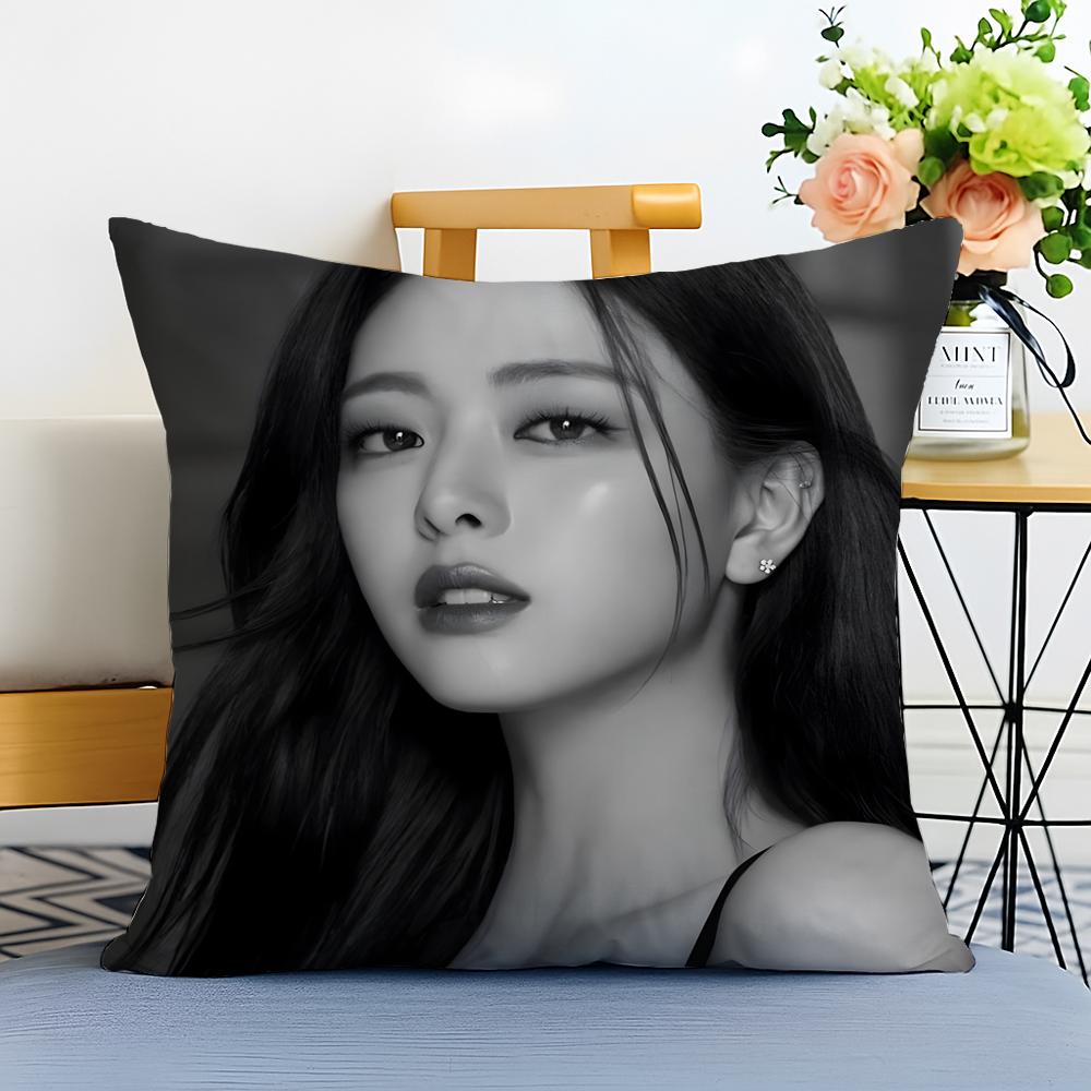 Idol Energetic S-Shin Yu-Na Cushion Cover Washable Linen Pillowcase Soft For Sofa Bed Cozy Home Room Decor