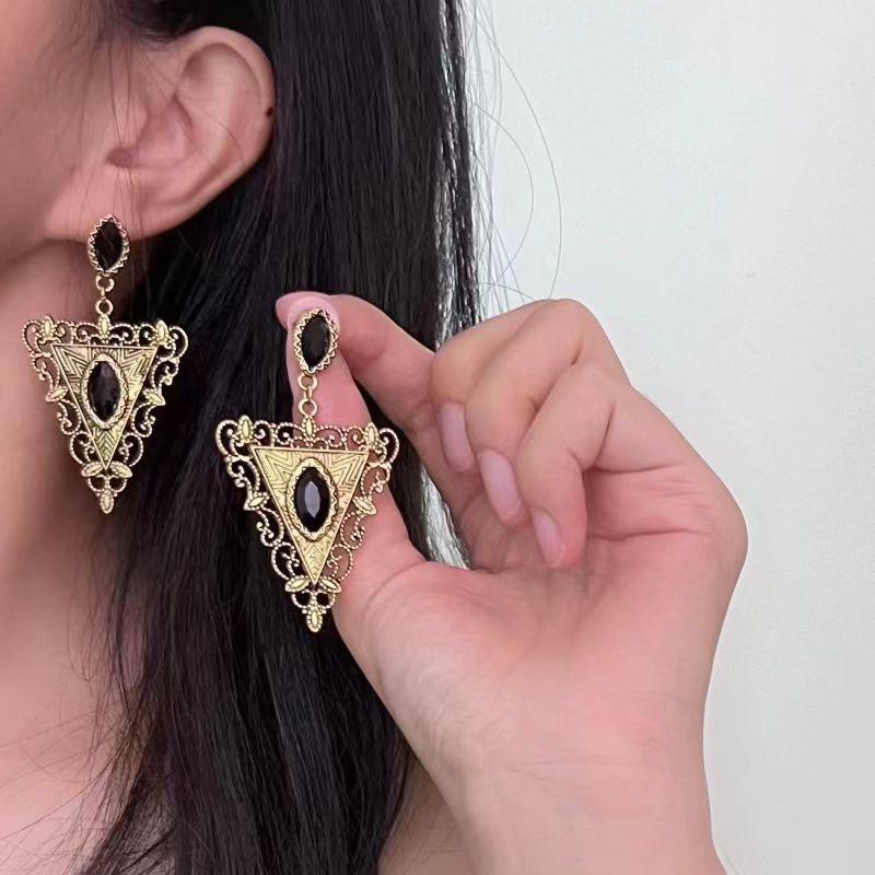 

Retro Medieval Personalized Atmospheric Versatile Earrings чёрный