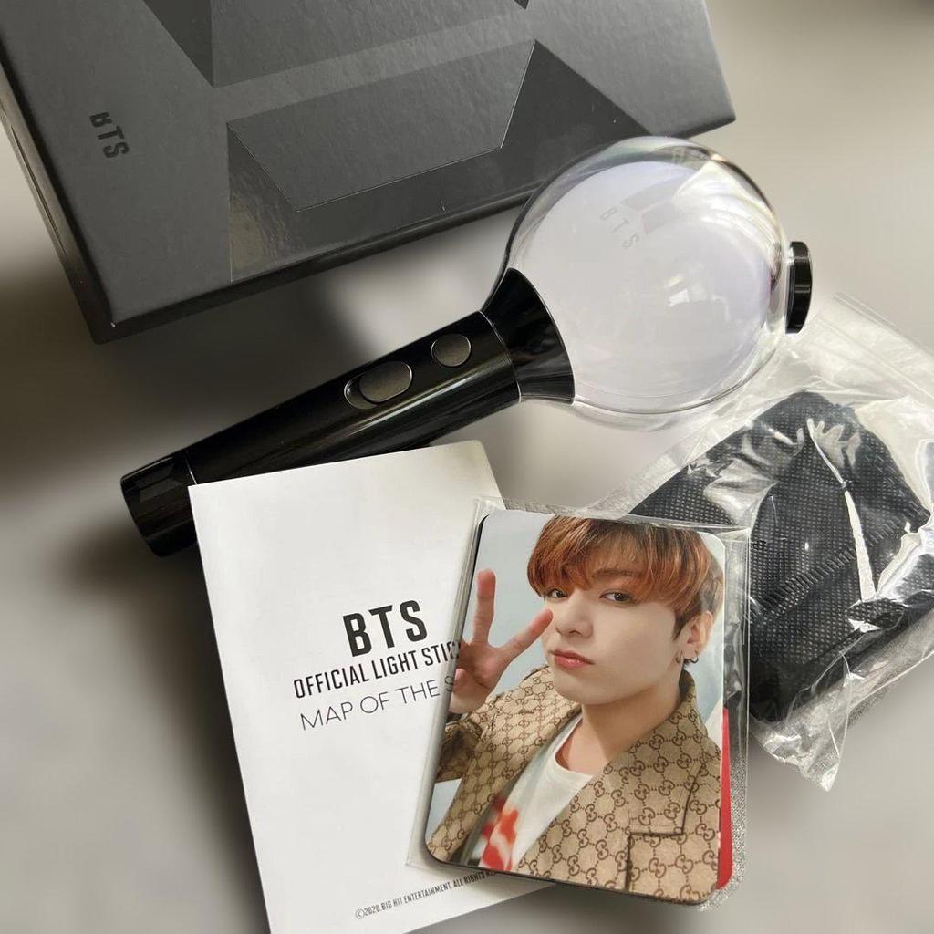 [USED] BTS Official Penlight Ver.4 AmiBomb with Trading Card
