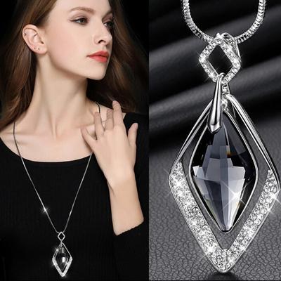 Women's Fashion High-grade Sense Of Light Luxury Long Necklace Personality Necklace