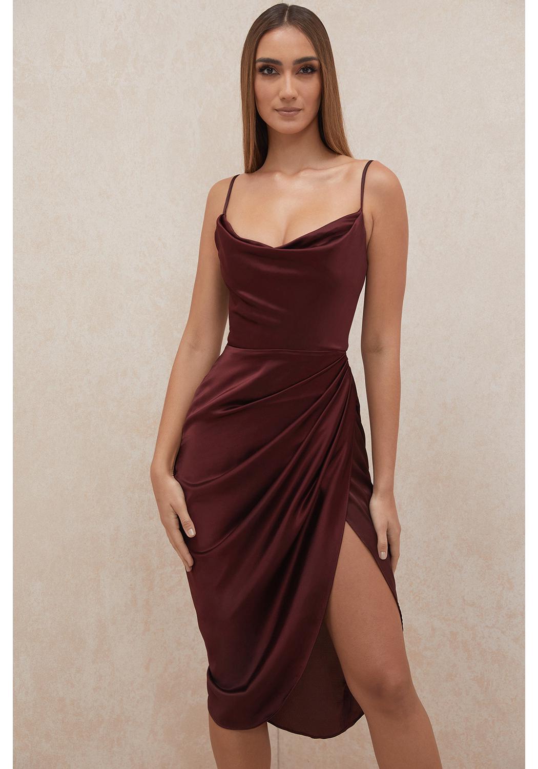 

Elegant Satin V-Neck Ruched Mid-Waist Spaghetti Strap Dress Medium