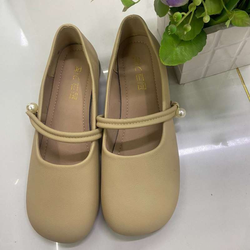 2025 Summer New Flat-bottomed Non-slip Soft Leather Single Shoes Doudou Shoes One-pedal Beef Tendon Soft-soled Middle-aged and Elderly Mother Shoes