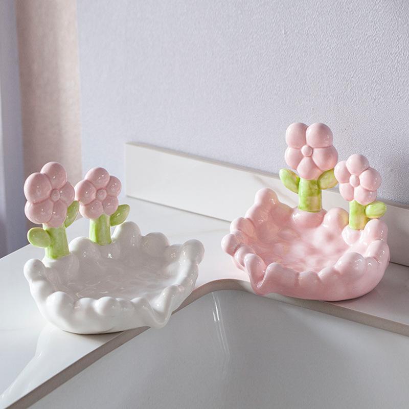 Tulip Ceramic Soap Dish with Drain Non-Slip Floral Soap Holder Creative Storage Rack for Bathroom Sink Decorative Home Accessory