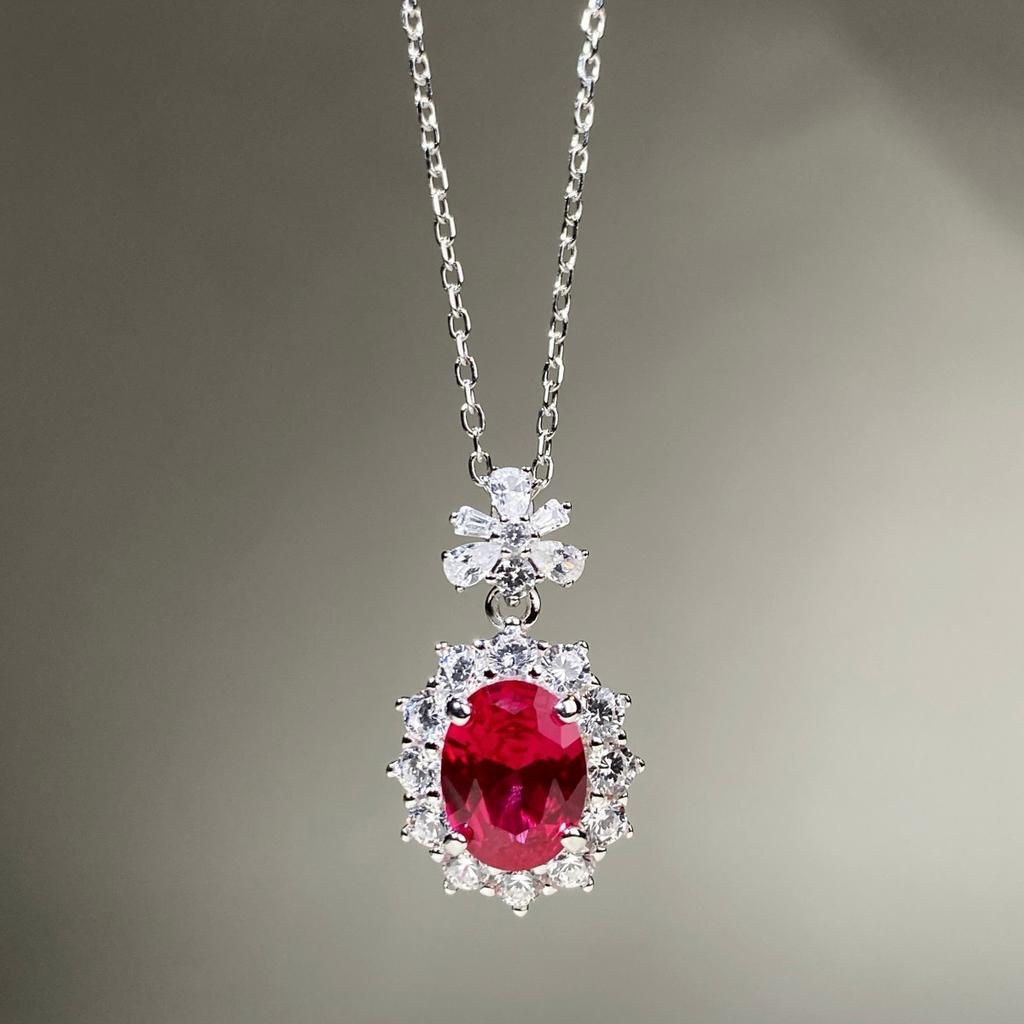 Luxury 18K White Gold Solid Platinum PT950 Women's Pigeon Egg Red Diamond Blue Diamond Pendant Necklace Clavicle Chain