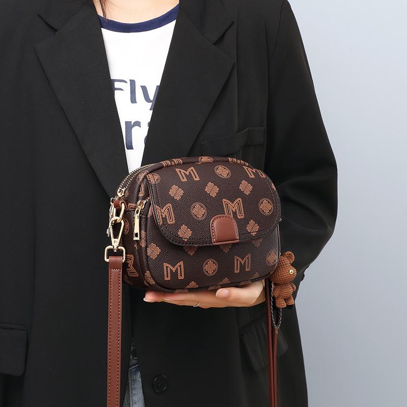 2025 New Women's Bag Crossbody Bag Versatile High-Quality Texture Niche Single Shoulder Fashion Mini Bag