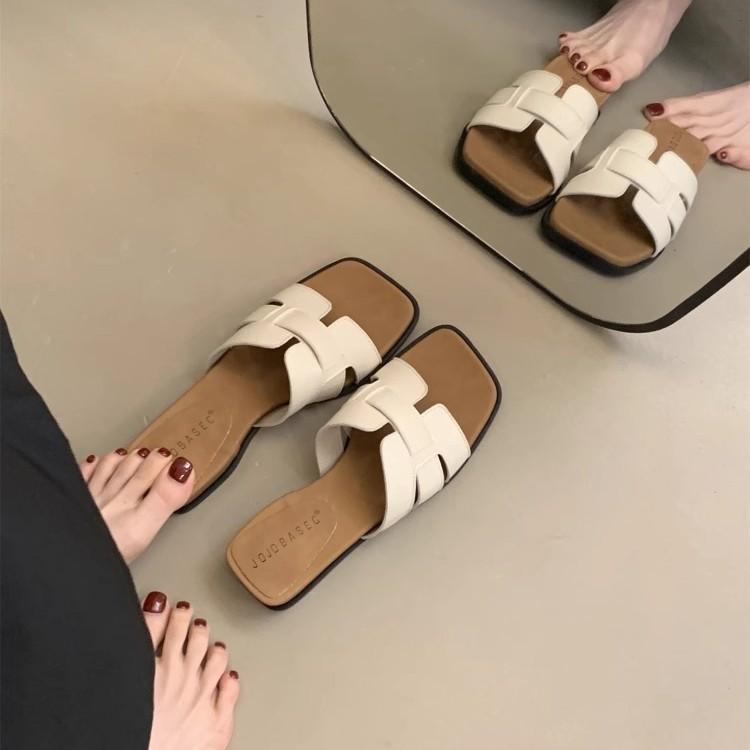 Internet Celebrity Soft Bottom Cool Slippers Women Wear 2025 Summer New Fairy Wind with Skirt Flat Bottom Beach One Word