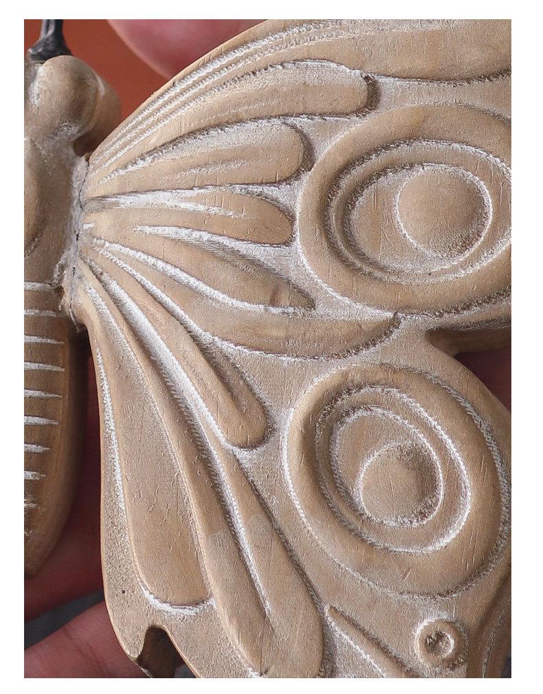 New Chinese Solid Wood Carving Festival Decoration: Wabi-sabi Retro Butterfly Desktop Ornament