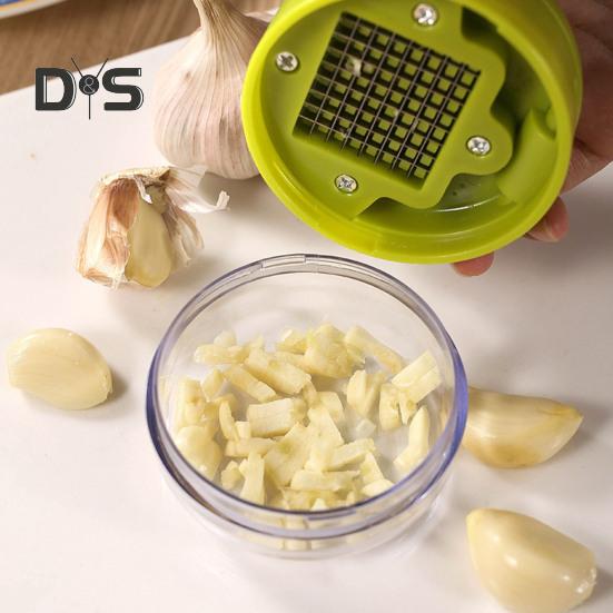 Garlic Press Stainless Steel Manual Mincer Slicer Grater Compact Garlic Chopper Kitchen Gadget for Home Restaurant