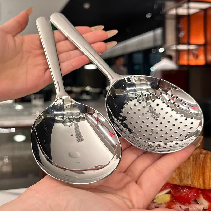 1/2 Pezzi Mestoli in Acciaio Inossidabile Per Servire Zuppa Riso Cucchiaio da Servizio Foro di Drenaggio Manico Isolato dal Calore Utensili da Cucina Per Uso Quotidiano