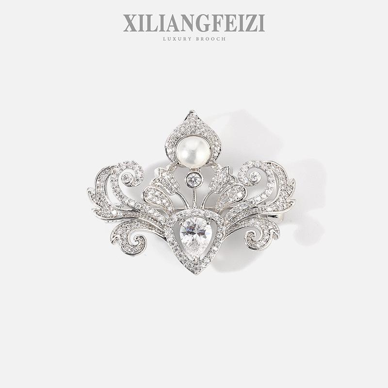Bo Xin Yun Korean Style Zirconia Crown Brooch with Freshwater Pearl Pin Accessory
