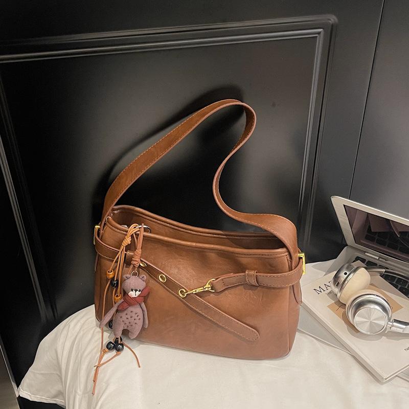 Retro High-value Shoulder Bag Women's Winter New Fashion Shoulder Bag Niche Fashion Messenger Bag