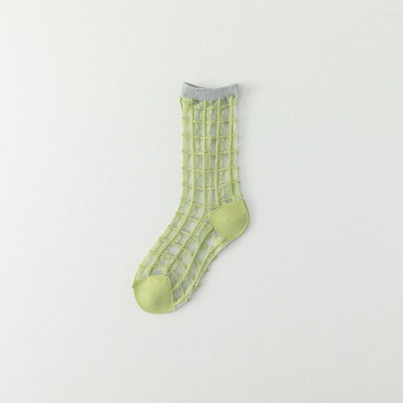 Plaid Kristall Seide Socken Frauen Casual Mode Sommer Elastische Lange Socken Koreanischen Stil Harajuku Ultra-dünne Transparente Frauen Socken