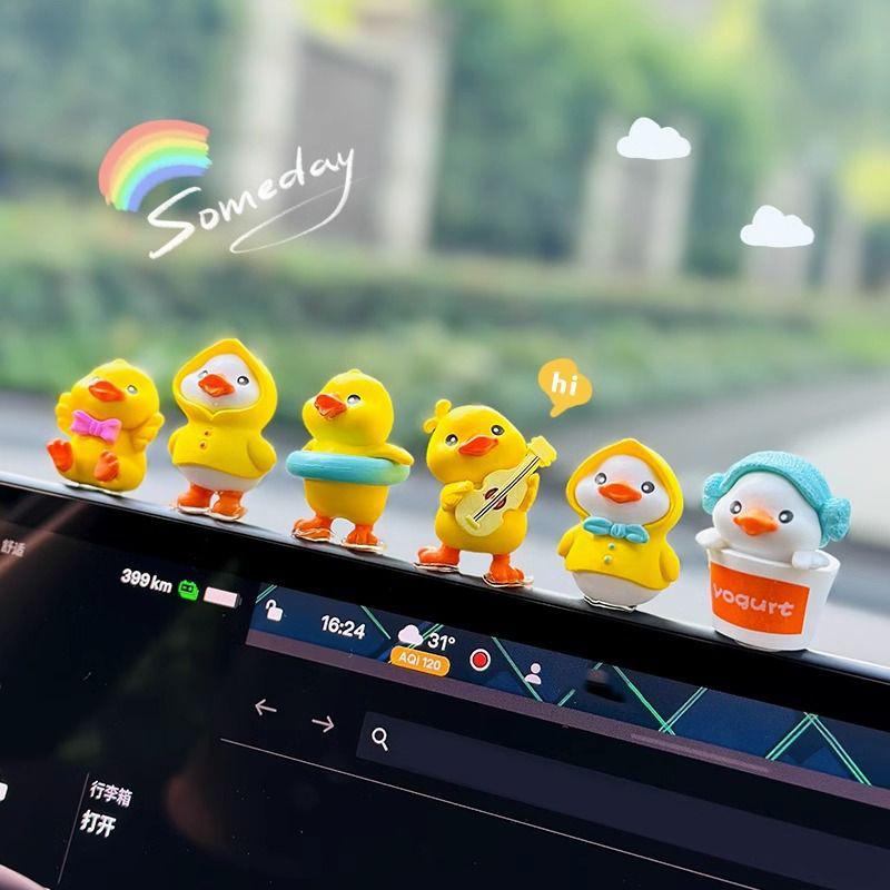 1 Set Cartoon Hars Kleine Gele Eend Model Auto Middenconsole Decor Schattige Auto Versieringen Auto Interieur Dashboard Accessoires