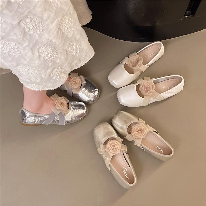 Beautiful camellia flower Mary Jane single shoes women's 2025 summer new retro cross-band versatile ballet shoes