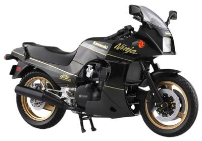 AOSHIMA Skynet Fertigrad Kawasaki GPZ900R 1/12 Schwarz/Gold