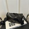 Textured Women's Bag 2024 New Pillow Bag Spring Women's Leisure Trend Messenger Bag Fashionable Textured Shoulder Bag