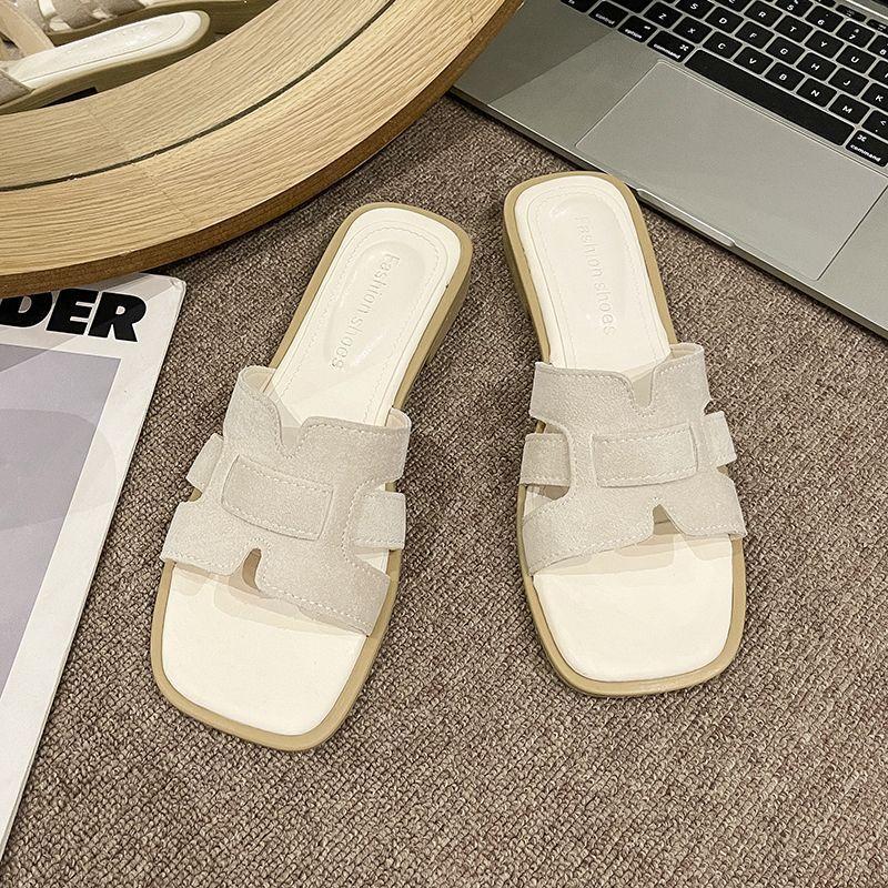 New thick heel casual fashion cool slippers women's shoes 2025 summer new square head low heel one-word versatile slippers women