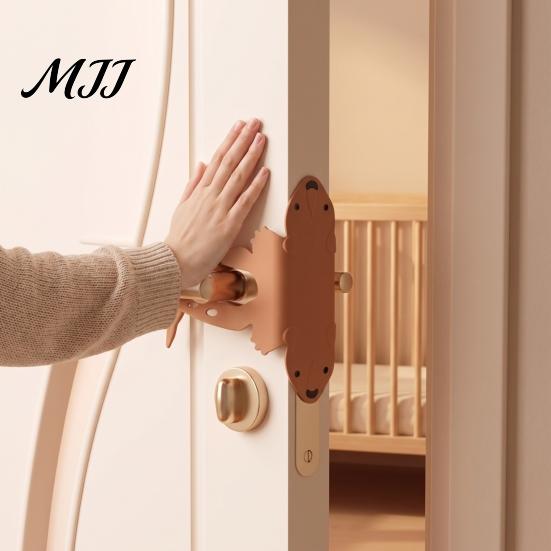 Soft Silicone Door Guard Silencer Lock Sleeve, 5-Position Adjustable Latch Cover Buffer, Anti Collision Stopper Cute Bear Cushion for Noise Reduction,