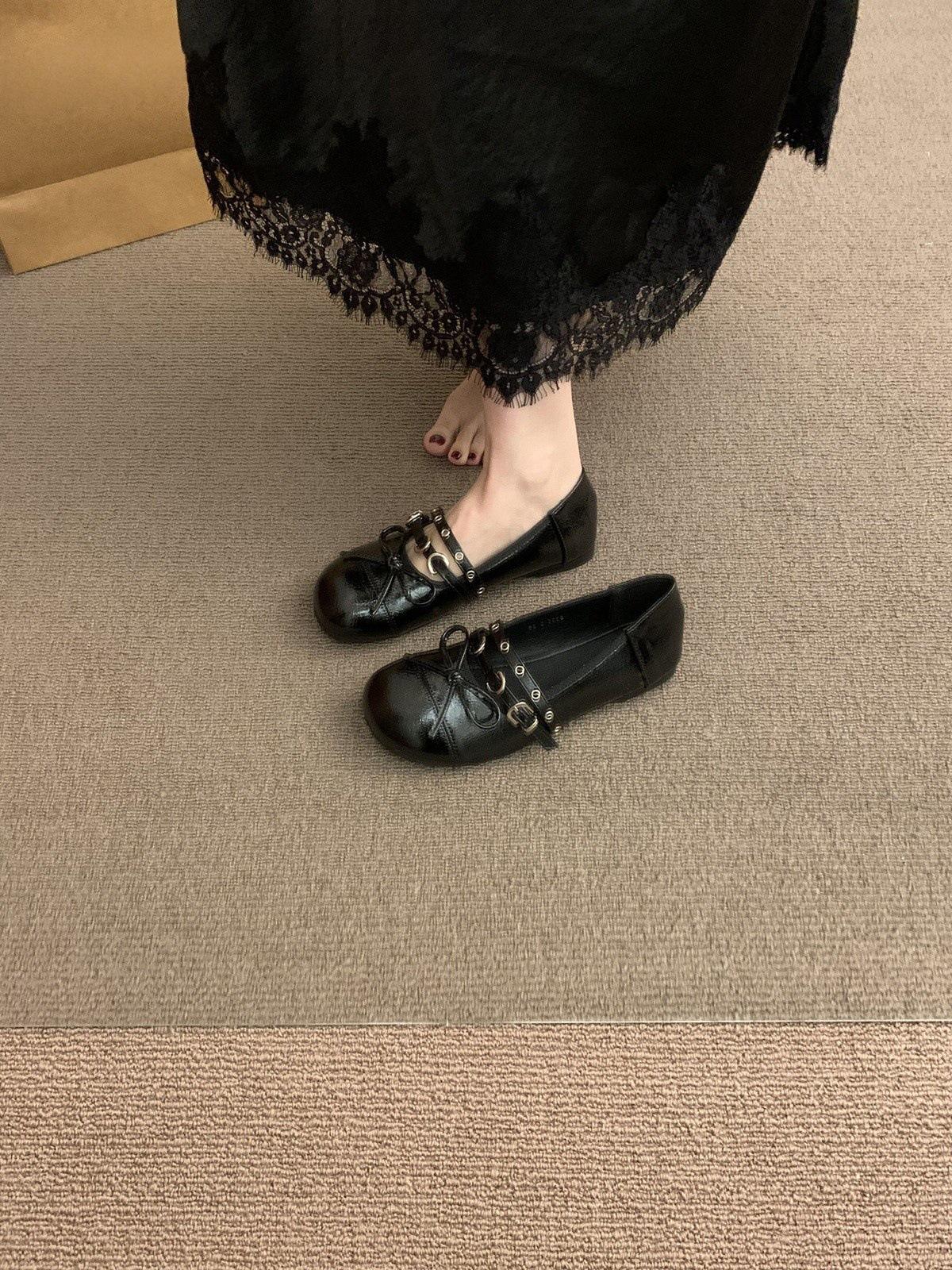 Первая встреча сезон ретро туфли Мэри Джейн женские 2026 красный замшевый бант однострочная пряжка с внутренней танкеткой 35