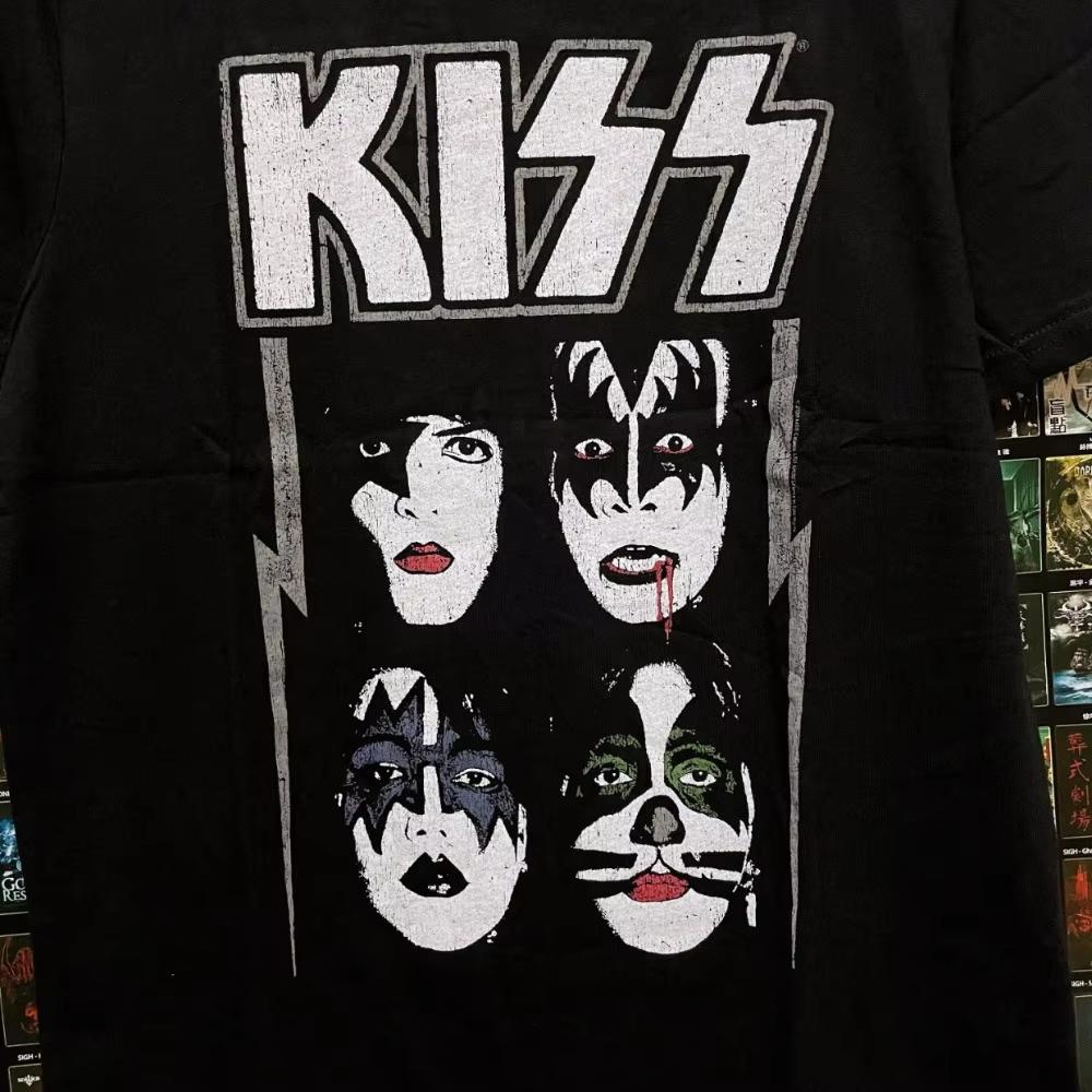 KISS Band Metal Rock Död Heavy Metal Tatuering Rock Västkust Skate Street Sommar Bomulls T-shirt Lös Casual T-shirt Män Kvinnor