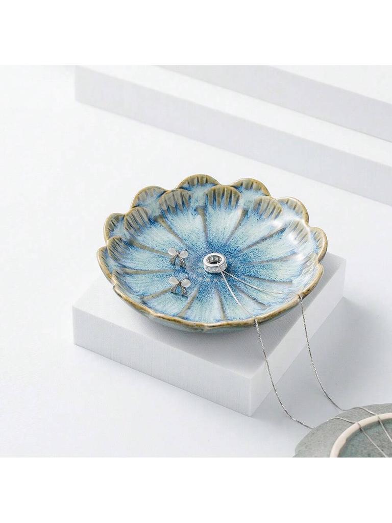 1pc Ceramic Petal Shaped Jewelry Tray, Simple Irregular Jewelry Plate for Jewelry Storage, Display, Storage or Home Decoration