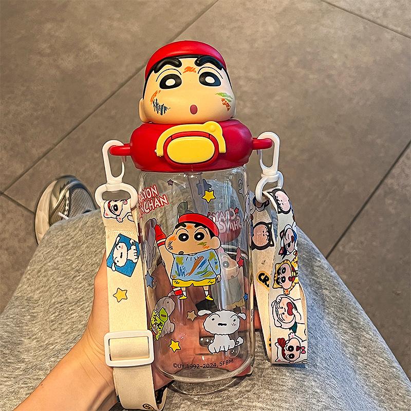 1 Piece Cute Cartoon Crayon Shin-Chan Summer Portable Strap Cup Creative 330/580Ml Straw Cup Home Ornament Unisex Holiday Gift