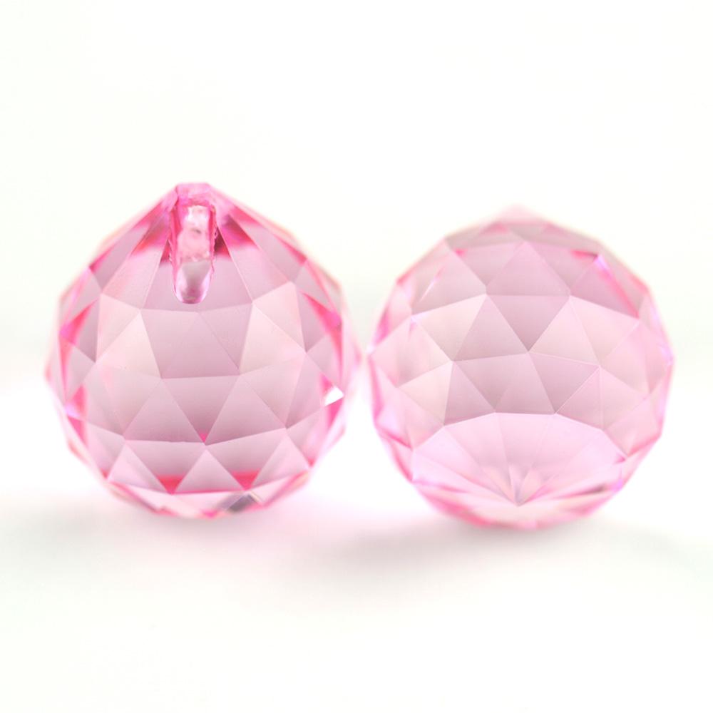 Boules suspendues en cristal K9 de différentes couleurs 15 mm/20 mm/30 mm/40 mm Prismes en verre Boules facettées Feng Shui Décoration d'arbre de mariage de fête d'hôtel
