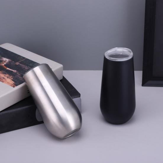 Boccale da birra per vino in acciaio inossidabile resistente al calore a forma di U da 180 ml con guscio d'uovo con coperchio resistente agli schizzi Design portatile ergonomico per bere facilmente