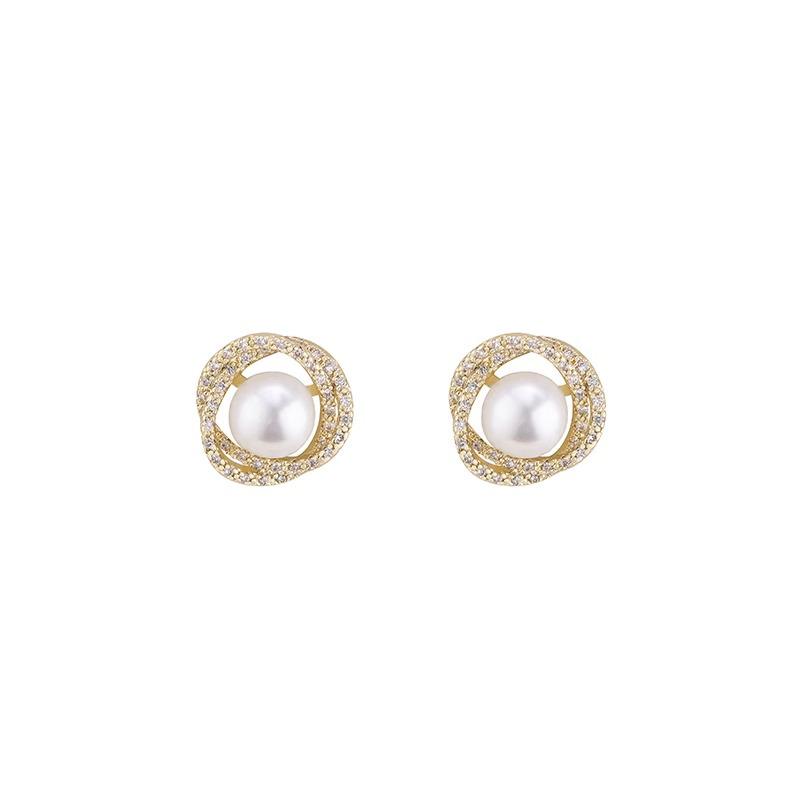 S925 Silver Pearl Stud Earrings - Women's Stylish 2023 Trend