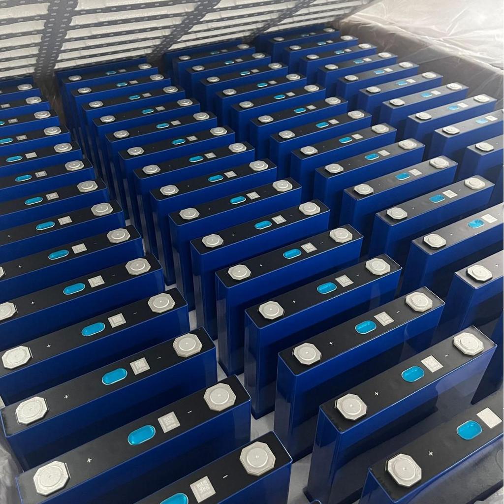 EVE LF150 3.2V 150Ah LiFePO4 Battery for Energy Storage and EVs