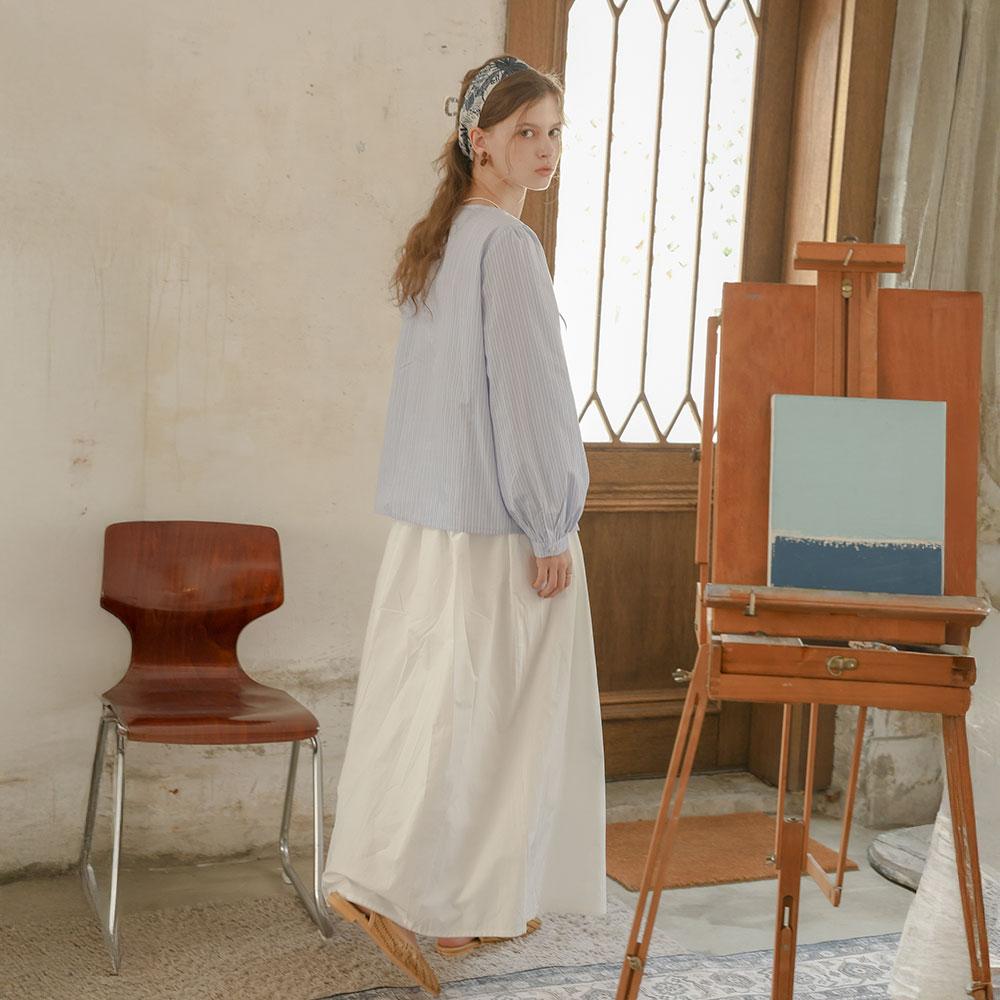 Peulaudeumali Pm_White Elastic Waist Long Skirt