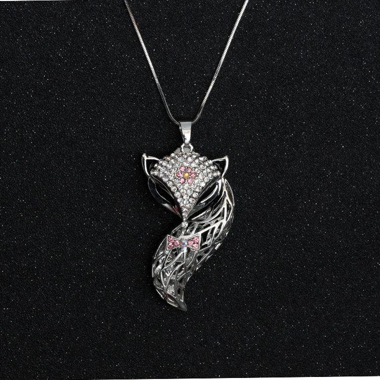 Korejský podzimní a zimní náhrdelník s liškou - Stylový a všestranný dámský doplněk