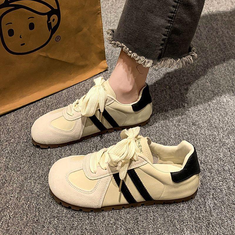Retro women's new autumn flat-bottomed little white sports and leisure student board shoes