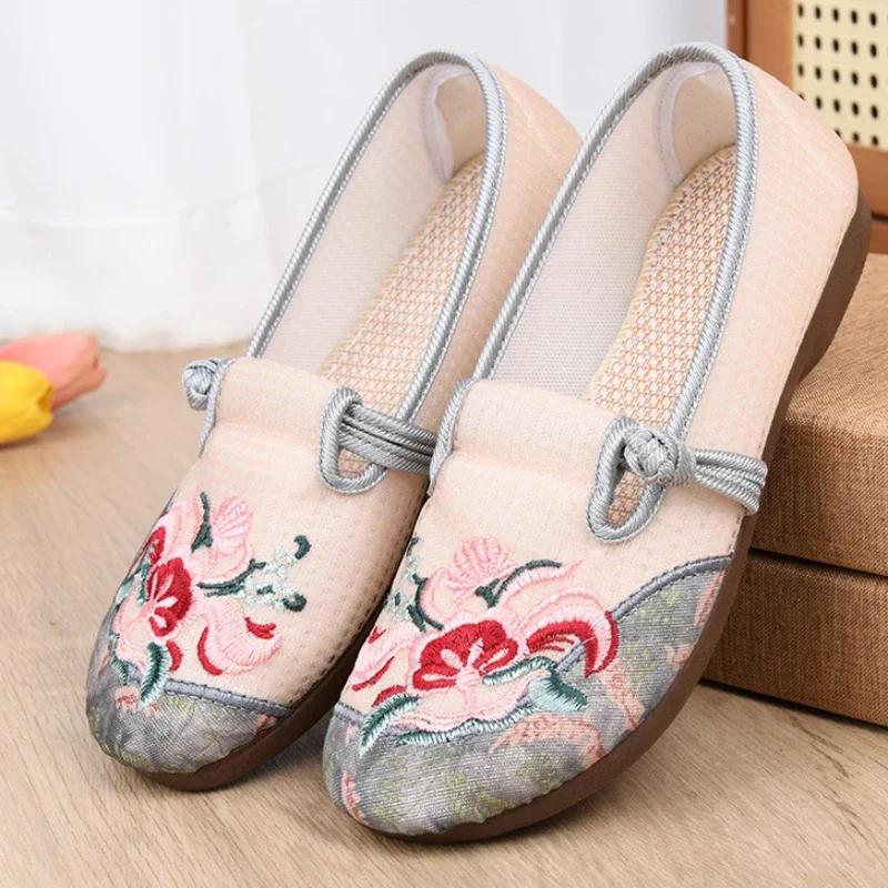 Fashion Soft Sole Casual Loafers  for Women Summer Fashion Knitted Non Slip Breathable Mesh Walking Shoes Woman Slip-on Platform Shoes