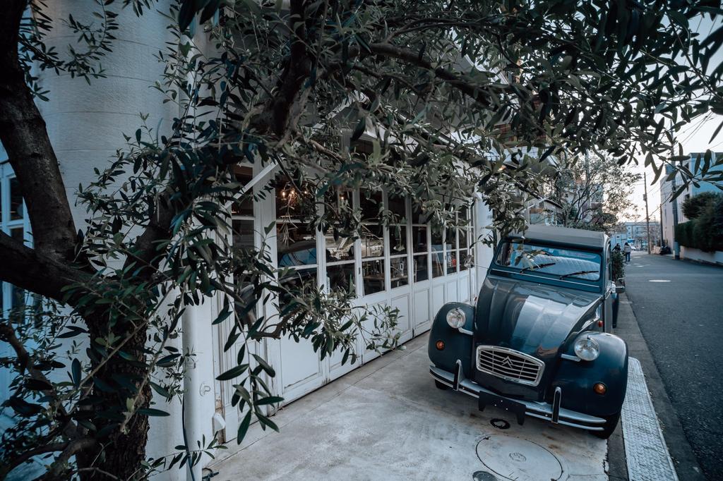 AstrHori 18mm F8.0 Shift Lens, Canon RF Mount, Black, Rock Star [2-Year Warranty, Official Japanese Product]