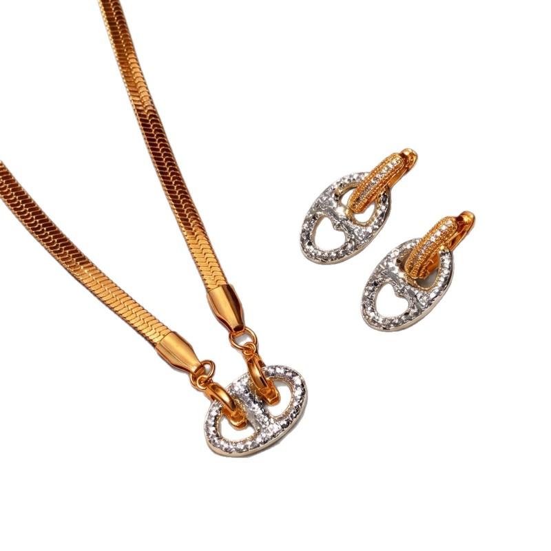 Womens Pig Nose Gold Two-Tone Earrings Clavicle Chain 2026 Fashion Jewelry