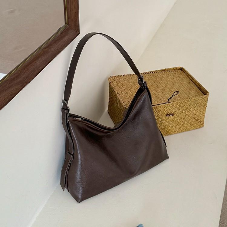 Korean lazy style soft leather shoulder bag women's versatile large-capacity tote bag ins fashionable retro commuter messenger bag